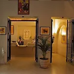 Odalys Le Cheval Blanc 3* Nîmes