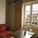 Odalys Le Cheval Blanc Nîmes