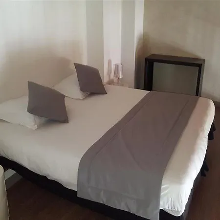 Lägenhetshotell Odalys Le Cheval Blanc Nîmes