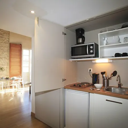 Odalys Le Cheval Blanc Lejlighedshotel Nîmes