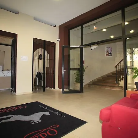 Aparthotel Odalys Le Cheval Blanc 3*