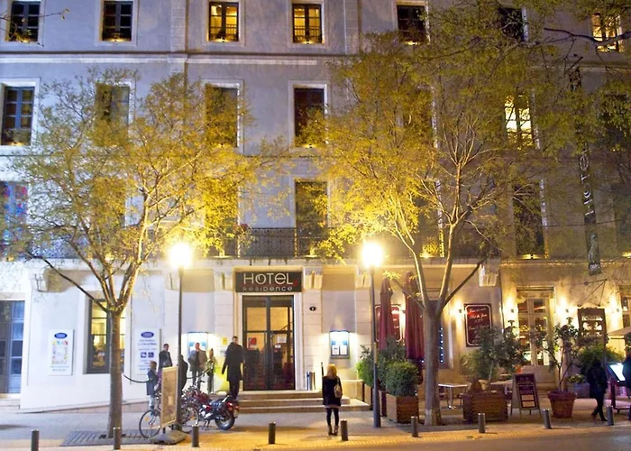 Odalys Le Cheval Blanc 3* Nîmes