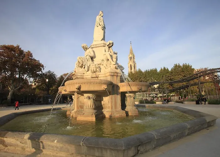 Appart hôtel Odalys Le Cheval Blanc Nîmes